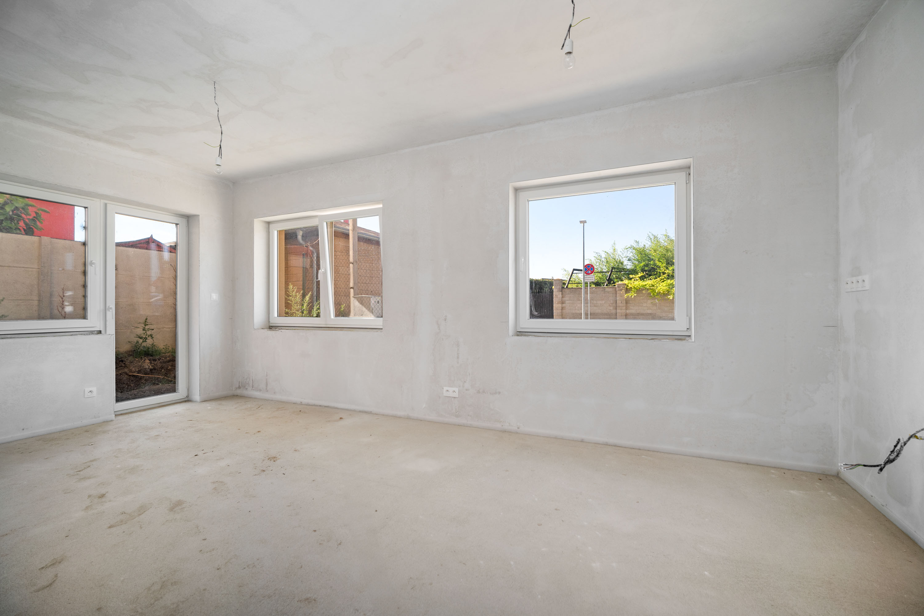 🏡 VILADOMY SENEC | NA PREDAJ 3-IZBOVÝ BYT SO SÚKROMNOU ZÁHRADKOU 48 m²