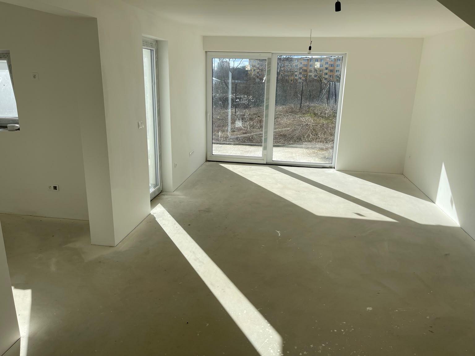 NA PREDAJ MODERNÝ 4-IZBOVÝ VILADOM S GARÁŽOU | NOVÁ SOTINA, SENICA