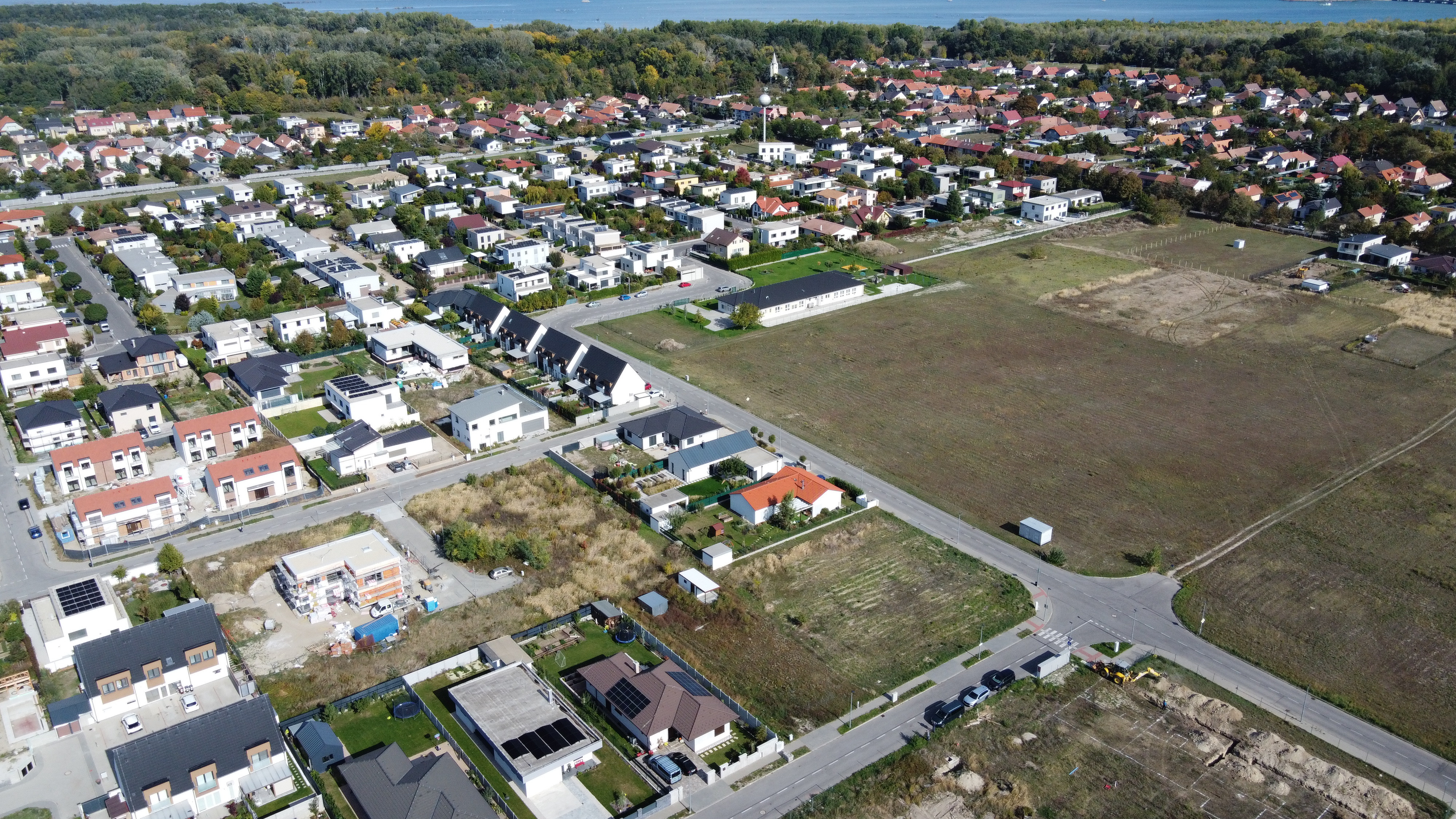 Stavebný pozemok (733 m²), Bratislava - Čunovo