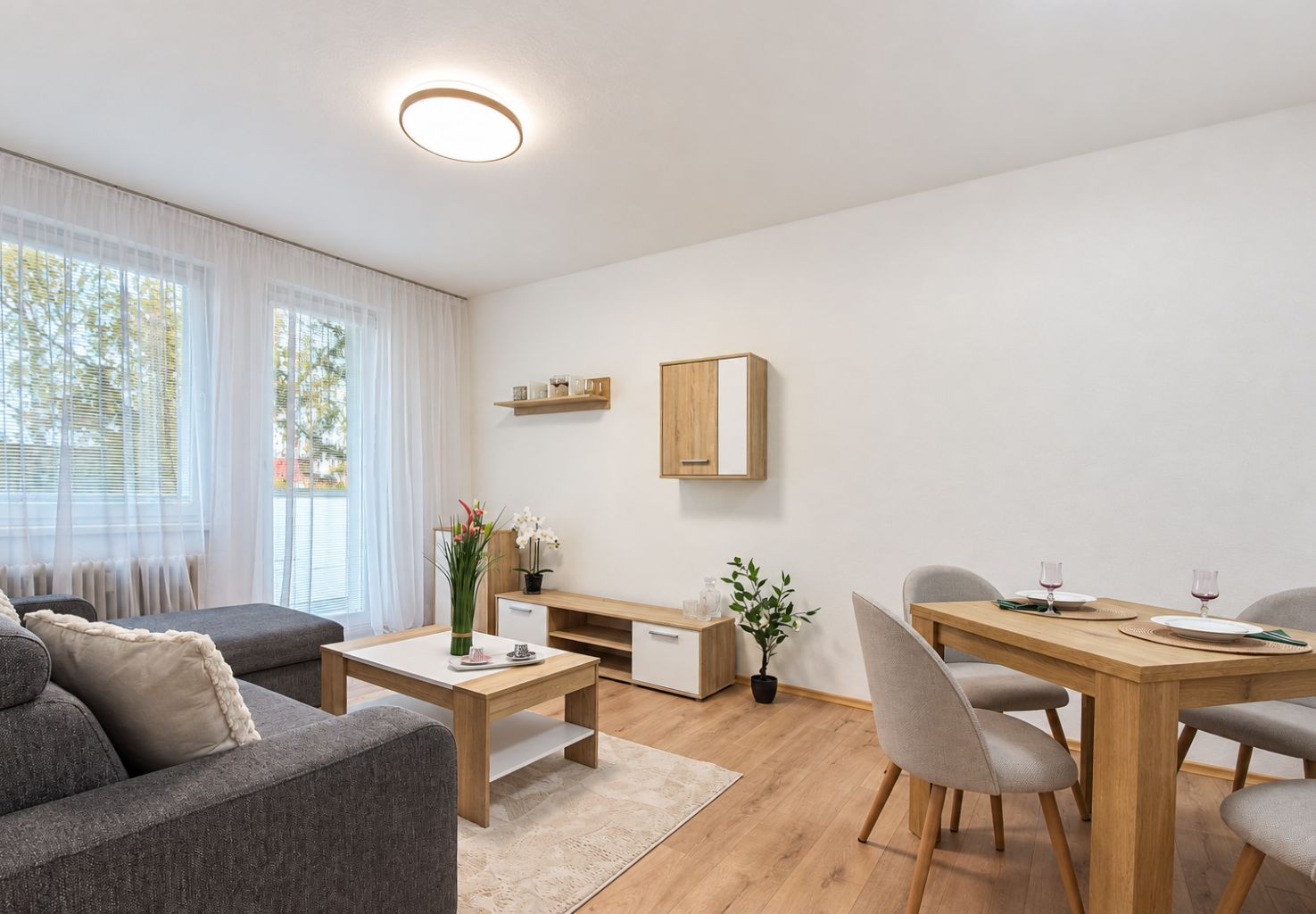 🏡 NA PRENÁJOM | KRÁSNY, KOMPLETNE ZREKONŠTRUOVANÝ 2-IZBOVÝ BYT S BALKÓNOM – NOVÉ MESTO NAD VÁHOM
