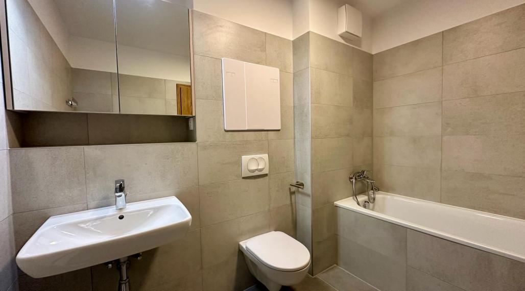 Prenájom 2i bytu  Bratislava - Rača