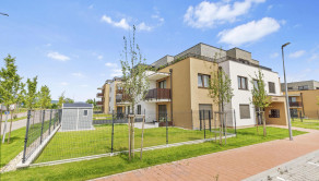 Moderný 2-izbový byt v Modre – zariadený, s parkovaním a balkónom!
