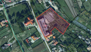 Areál v centre obce Jelka  – 5287 m²