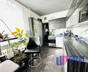 Na predaj 3-izbový byt v centre okresného mesta SENICA.