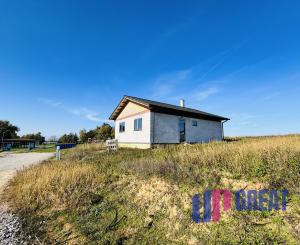 Na predaj 4 izbový rozostavaný rodinný dom v obci Radimov.