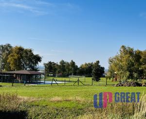 Na predaj 4 izbový rozostavaný rodinný dom v obci Radimov.