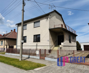 Na predaj priestranný 7-izbový rodinný dom v Gbeloch, okres Skalica.