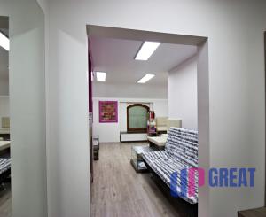 PRENÁJOM ambulancia/služby 44,10 m2, Piešťany, Winterova ul.