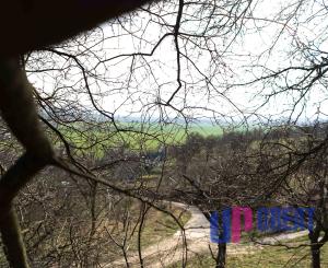 PREDAJ pozemku v Kálnici, k.ú. Beckov