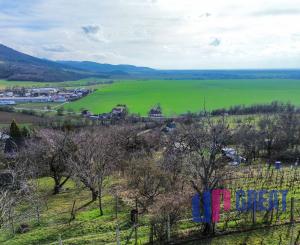 PREDAJ pozemku v Kálnici, k.ú. Beckov