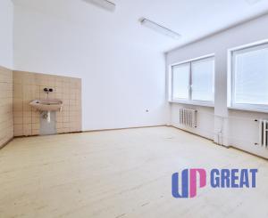 NÁJOM - kancelárie - ul.Trenčianska - Nové Mesto nad Váhom