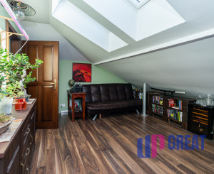 PREDAJ - Moderný, priestranný, úsporný dom v Mnešiciach