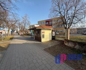 Na prenájom predajný stánok v Skalici – výborná lokalita pri nemocnici!