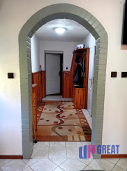 KROMPACHY- rodinný dom (10izieb)+ 3 garáže na PREDAJ !