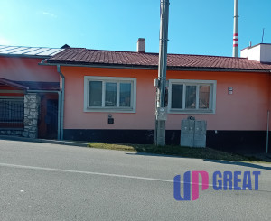 KROMPACHY- rodinný dom (10izieb)+ 3 garáže na PREDAJ !