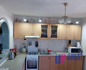 KROMPACHY- rodinný dom (10izieb)+ 3 garáže na PREDAJ !