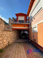 KROMPACHY- rodinný dom (10izieb)+ 3 garáže na PREDAJ !