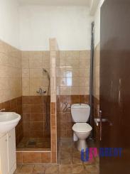 Na predaj rodinný dom so stavebným pozemkom vo Veľkom Mederi