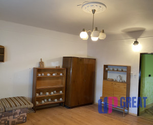 Na predaj rodinný dom so stavebným pozemkom vo Veľkom Mederi