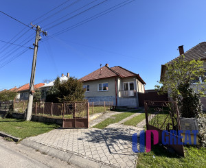 Zrekonštruovaný 3-izbový rodinný dom v Gbeloch – pripravený na nasťahovanie.