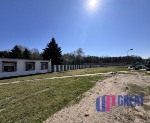 Predaj budovy s veľkým pozemkom – Gbely, priemyselná zóna, pozemok 5602 m².