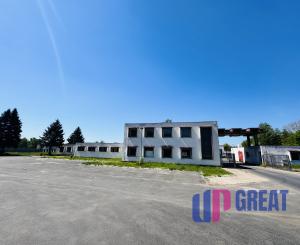 Predaj budovy s veľkým pozemkom – Gbely, priemyselná zóna, pozemok 5602 m².