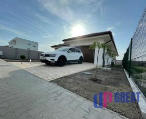 Rodinný dom s garážou - Novostavba - Dunajská Streda