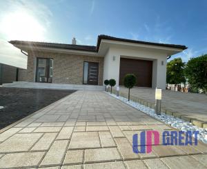 Rodinný dom s garážou - Novostavba - Dunajská Streda