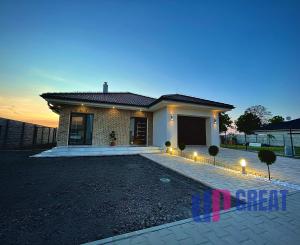 Rodinný dom s garážou - Novostavba - Dunajská Streda