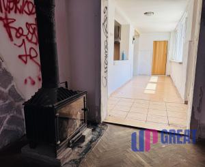 Na predaj rodinný dom so stodolou a veľkým pozemkom