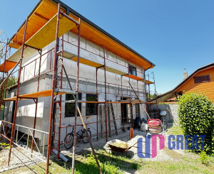 PREDAJ dvojpodlažnej rekreačnej chaty pri Šulianskom jazere