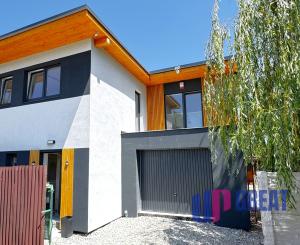 PREDAJ dvojpodlažnej rekreačnej chaty pri Šulianskom jazere