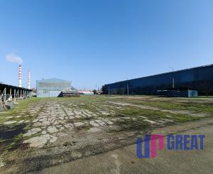 Spevnené plochy do 10 000 m2 - možnosť rozdeliť