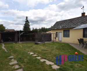 Rodinný dom s veľkou záhradou a potenciálom v obci Sološnica