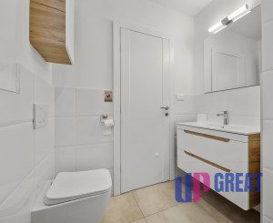 Prenájom priestranného 5-izbového rodinného domu pri lese v Dúbravke