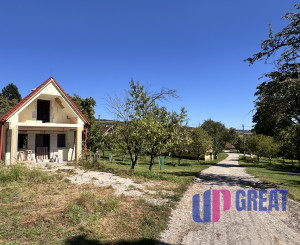 Na predaj rozostavaná poschodová vinohradnícka chatka v okrese Skalica – Radošovské vinohrady.