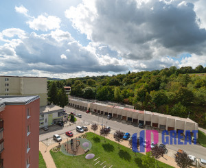 NA PREDAJ - 3-izbový byt s loggiou v Starej Turej