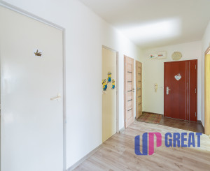 NA PREDAJ - 3-izbový byt s loggiou v Starej Turej