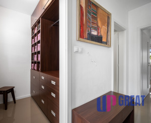 PREDAJ 4 izb rodinného domu s garážou, Tri Vody I., Malinovo