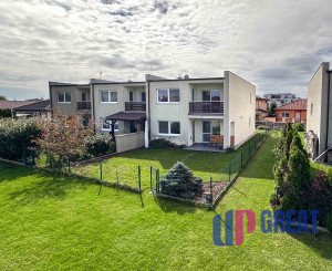 PREDAJ 4 izb rodinného domu s garážou, Tri Vody I., Malinovo