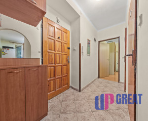 Na predaj PRIESTRANNÝ zrekonštruovaný 2 izbový byt v Šamoríne