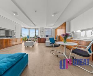 PREDAJ: 1-izbový apartmán 49 m² na začiatku Petržalky