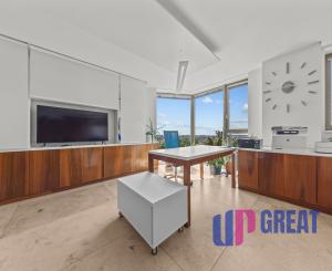 PREDAJ: 1-izbový apartmán 49 m² na začiatku Petržalky