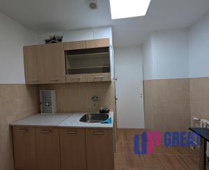 PRENÁJOM: Obchodný priestor 158 m2 v centre Petržalky (Strečnianska)