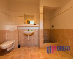 PRENÁJOM: Obchodný priestor 158 m2 v centre Petržalky (Strečnianska)