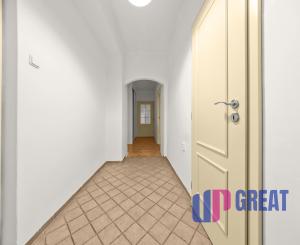 Na predaj 5-izbový byt s výmerou 114 m² v tichej a zelenej časti Ružinova – Ostredky na ulici Planét