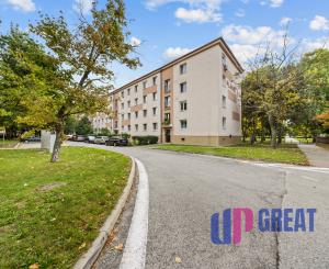 Na predaj 5-izbový byt s výmerou 114 m² v tichej a zelenej časti Ružinova – Ostredky na ulici Planét