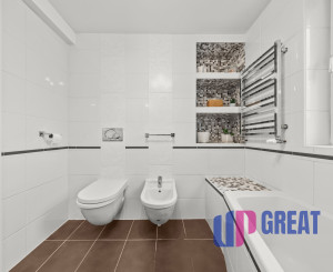 Na predaj elegantný 4 izbový mezanín s terasou pri Horskom parku