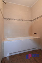 Na predaj nový 3-izbový byt vo Veľkých Levároch – 86 m²