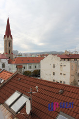 3i byt v historickom centre Košíc s terasou - pôvodný stav